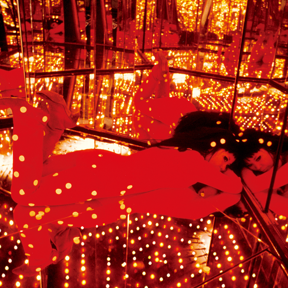 Yayoi Kusama's Self-Obliteration/Psychedelic World | Past 